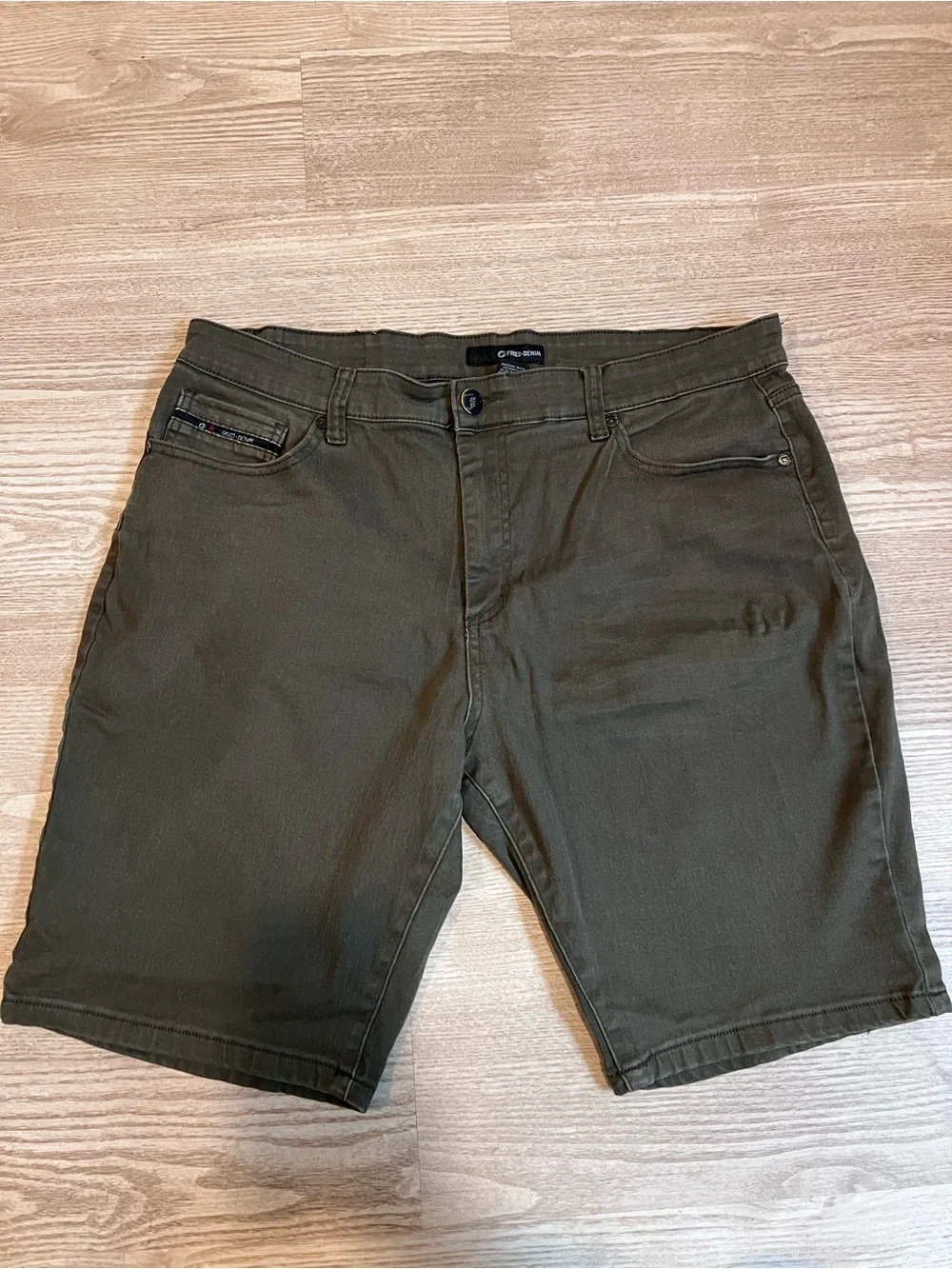 Men green Jean shorts